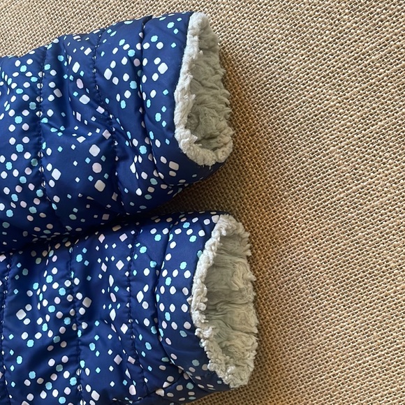 EUC North Face Mossbud swirl hooded jacket reversible navy to cream fur - Picture 7 of 15